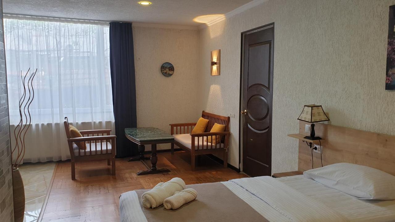 Lea Guest House Tbilissi Extérieur photo